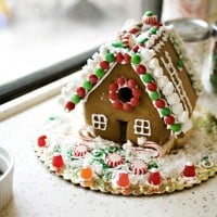 how to make a gingerbread house