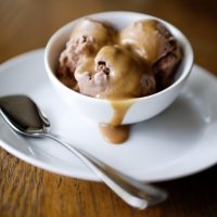Permalink to: Sea Salt and Vanilla Bean Caramel Sauce sea salt and vanilla bean caramel sauce recipe