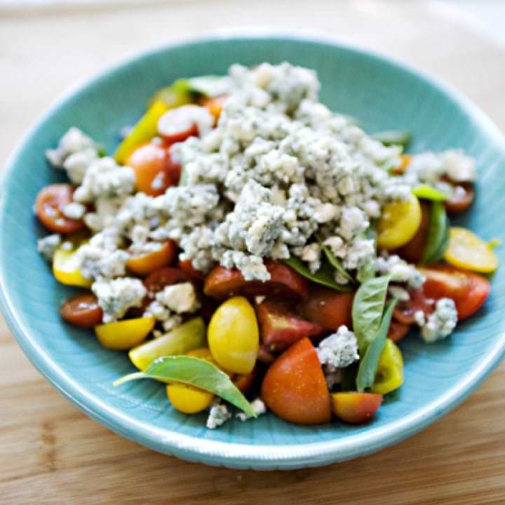 tomato basil and blue cheese salad