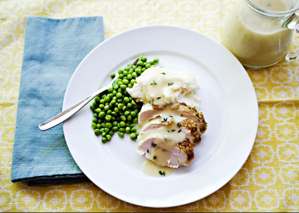no drippings gravy over turkey with green peas