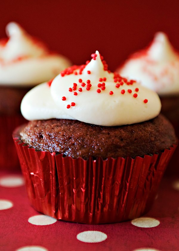 red velvet cupcakes