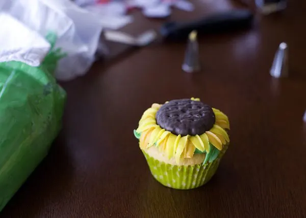 sunflower cupcake recipe