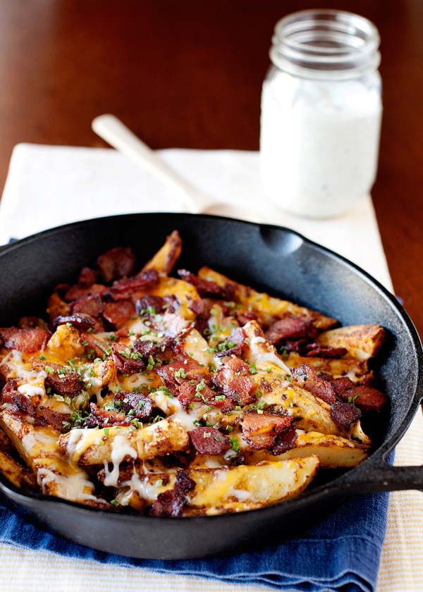 baked chili cheese fries with bacon and ranch dressing recipe