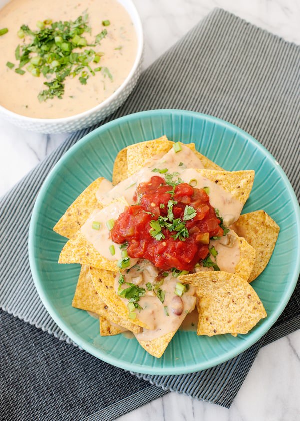 slow cooker bean and cheese queso recipe