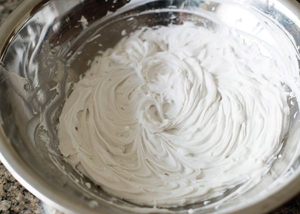 whipping coconut cream for vegan whipped cream