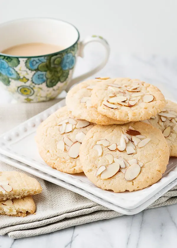 almond cafe cookie recipe