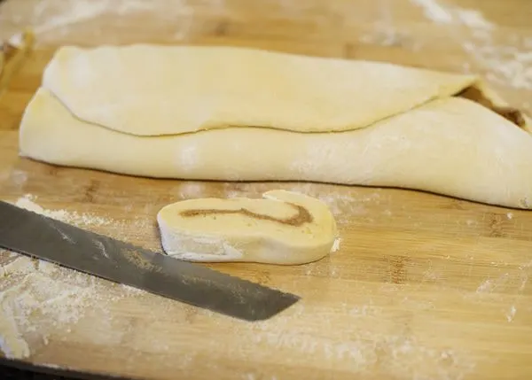 dough for bread machine cinnamon twists cut into strips