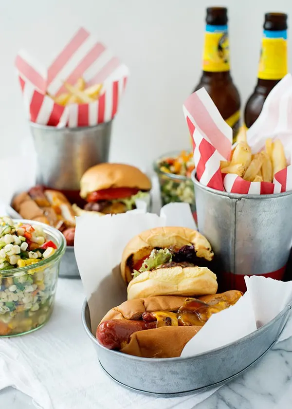 texas tommy hot dog and cheeseburger sliders