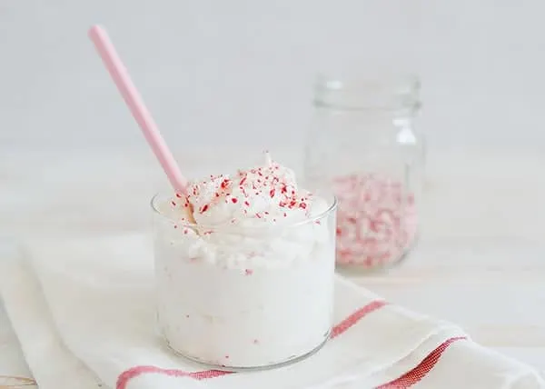 Peppermint Marshmallow Whipped Cream