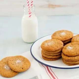 Honey Gingersnap Cookies