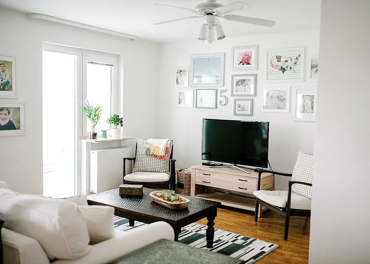 7 Ways to Make White Walls Feel Like A Home