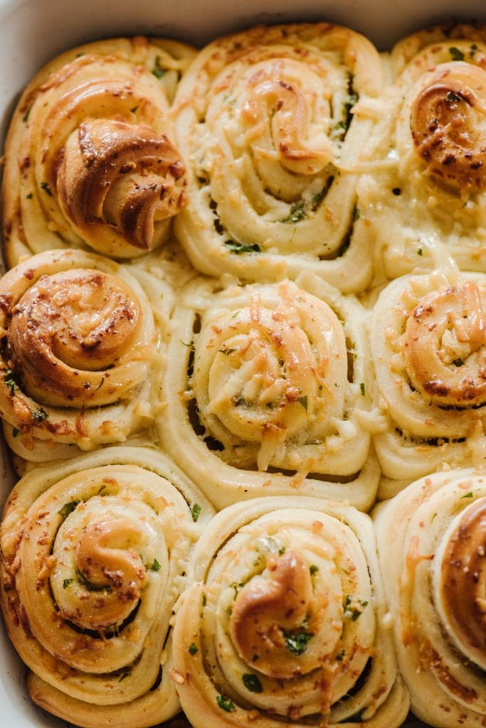 Garlic Rolls (Pull-Apart Bread Recipe) | Baked Bree
