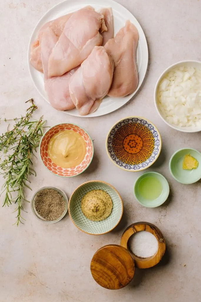 chicken breasts, rosemary, honey, mustard, oil, salt, pepper, onions, garlic