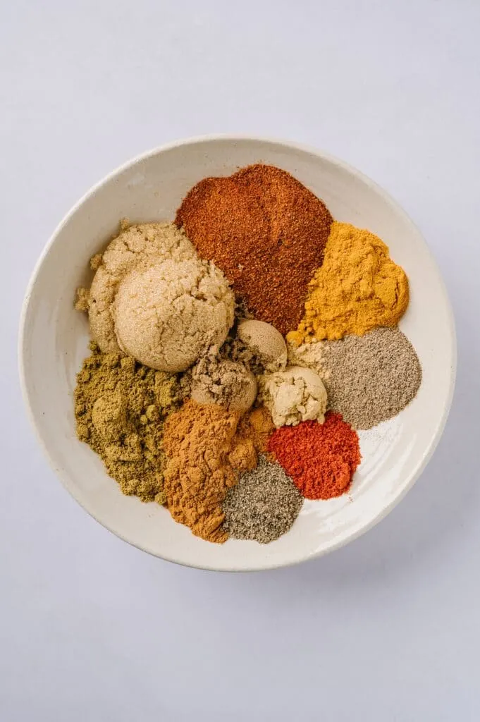 bowl of moroccan spice rub ingredients