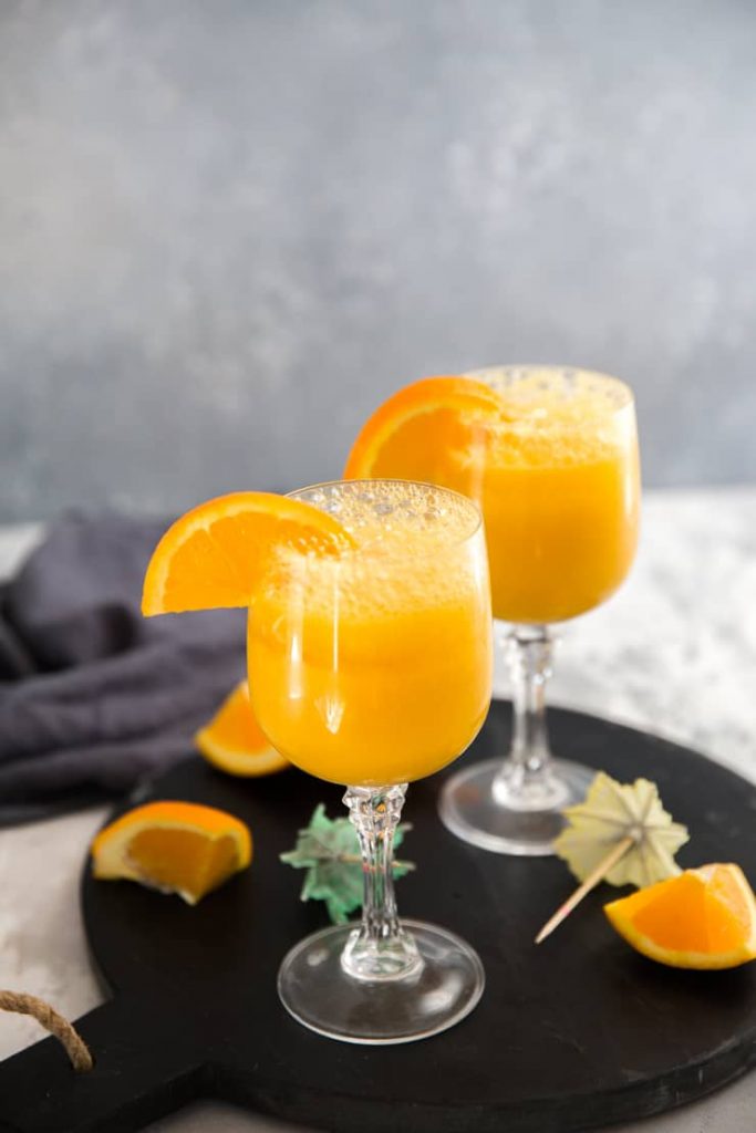 mango mimosa drink 