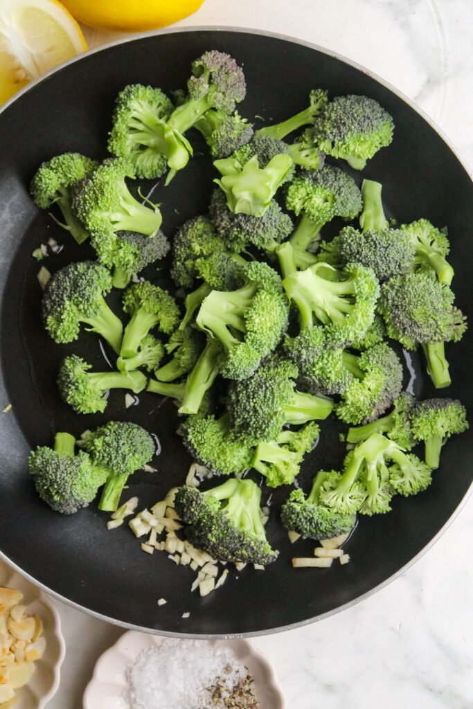 Easy Sauteed Broccoli Recipe ingredients
