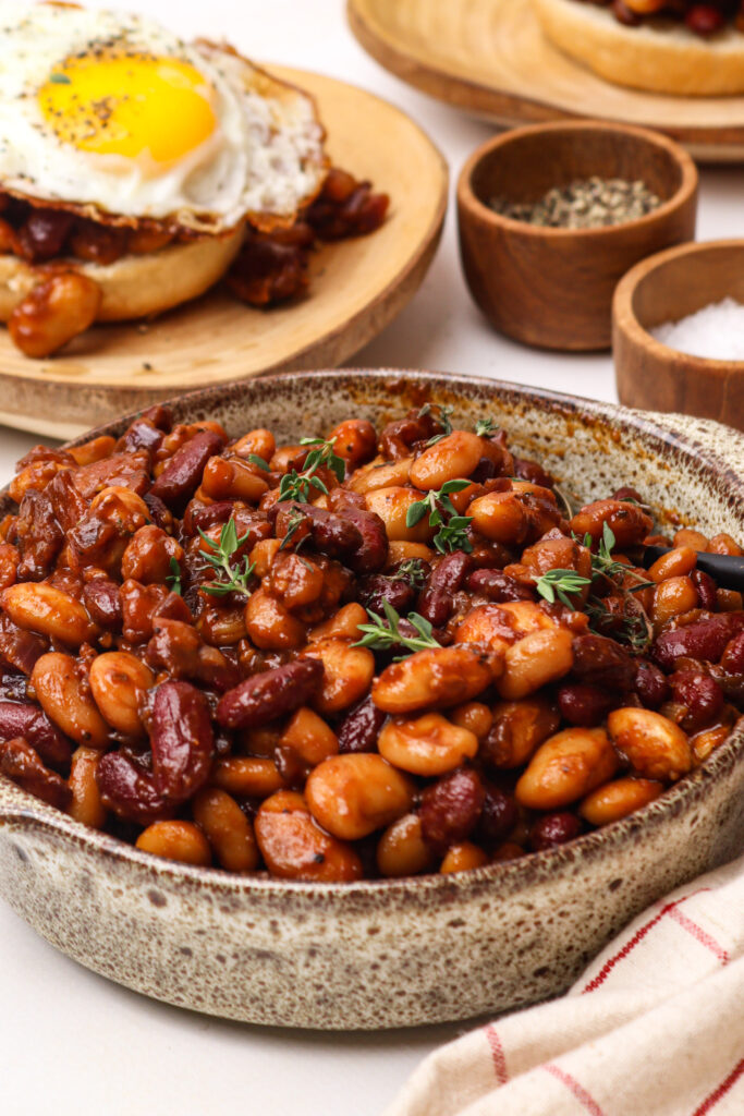 Easy Slow Cooker Baked Beans featured image above