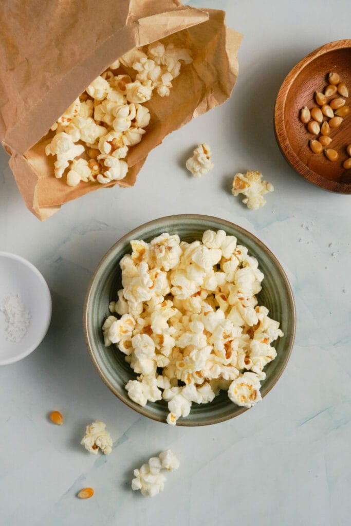 Easy Microwave Popcorn Recipe featured image below