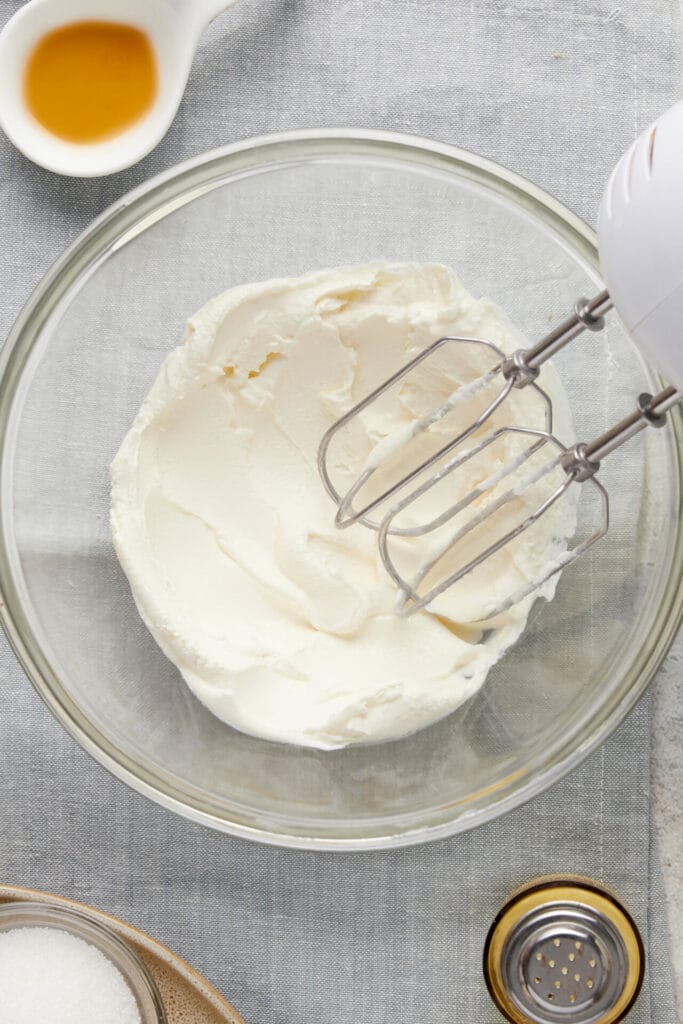 Cream Cheese Frosting Without Powdered Sugar steps
